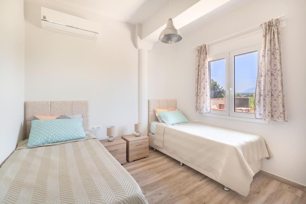 Dimitra'S Sunny Villa Mirsinochori ภายนอก รูปภาพ
